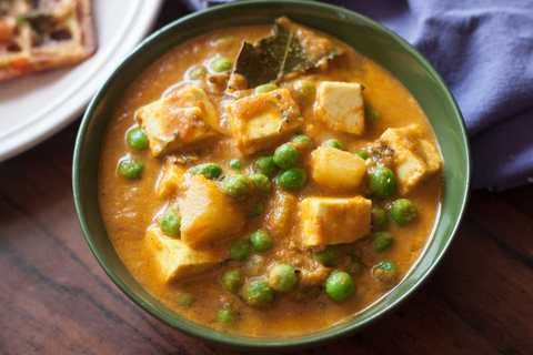Recette de curry de Paneer Aloo Matar Recette Indienne Traditionnelle