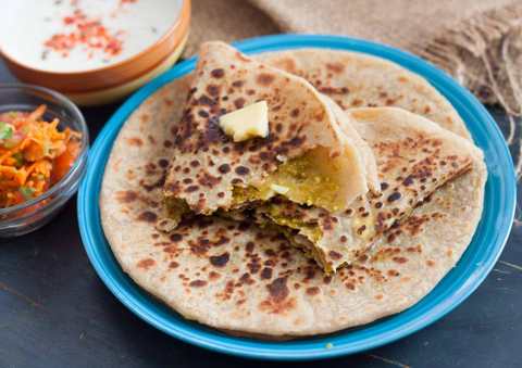 Recette Paneer et Vert Pois Paratha - Paneer et recette de paratha de poises vertes Recette Indienne Traditionnelle Recette Paneer et Vert Pois Paratha - Paneer et recette de paratha de poises vertes Recette Indienne Traditionnelle