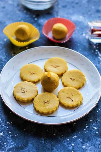 Recette de Péda Paneer Safran Recette Indienne Traditionnelle